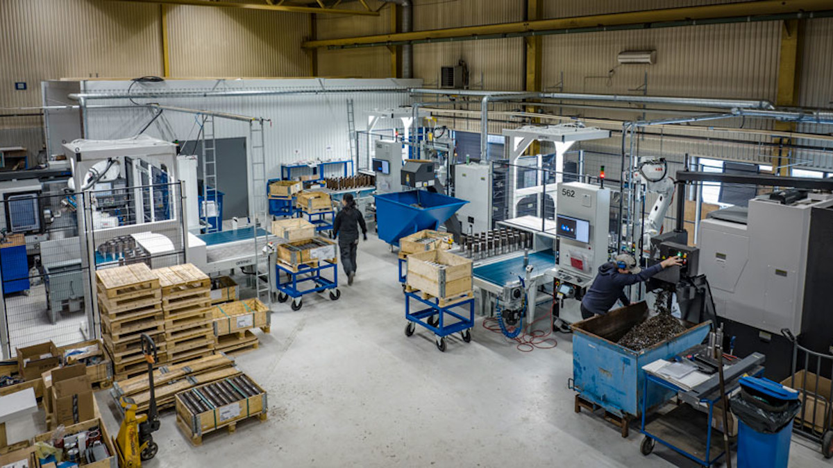 Illuminating the way forward with digital manufacturing