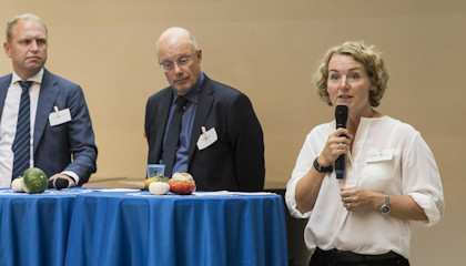 Camilla Engbrink, Vice President Product Management and R&D, Sandvik Coromant, Henrik Henriksson, CEO of Scania and Jan Ohlsson, Executive Vice President Group Trucks Operations at Volvo