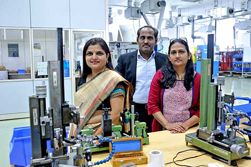 "AlttextBildtext=Sonali Mulay, General Manager, Technology Management, Angala Srinivasan, Sandvik Site Director, and Medha Takawale, HR