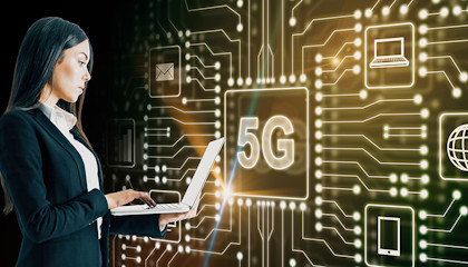 5G Woman